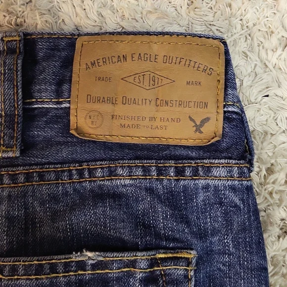 American Eagle distressed jeans - Picture 5 of 5